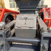 對輥式破碎機與圓錐破碎機的區(qū)別